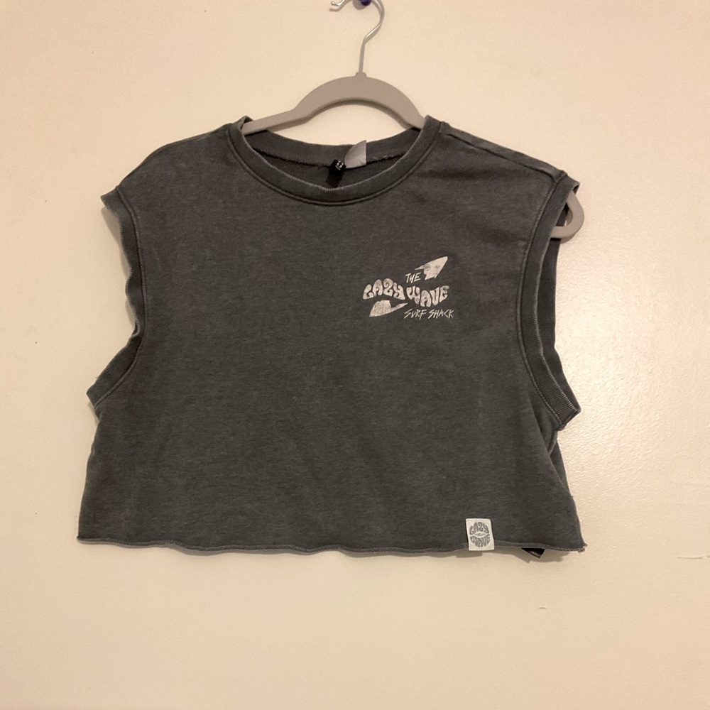 Women’s cropped muscle tee